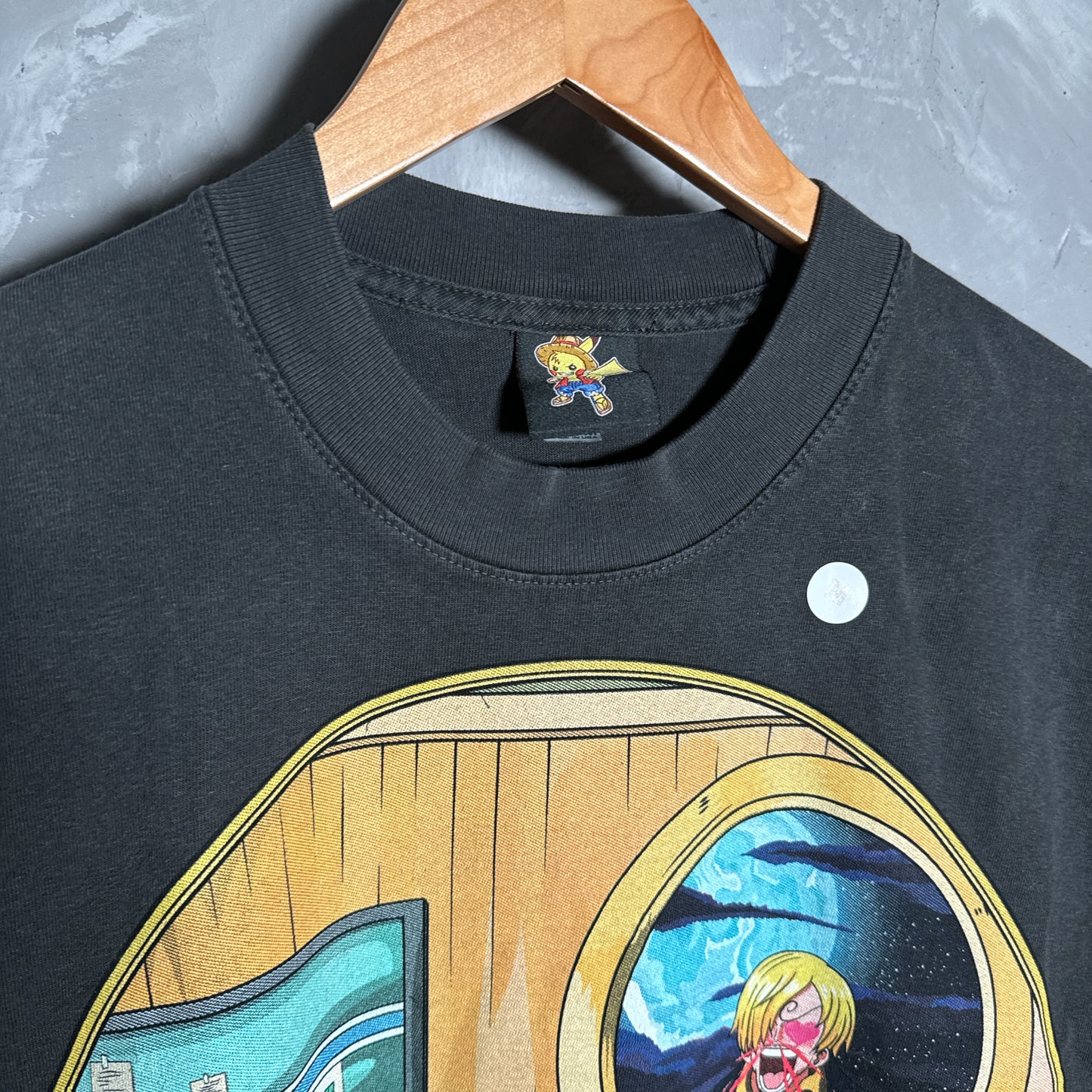 Single sided shirt medium
