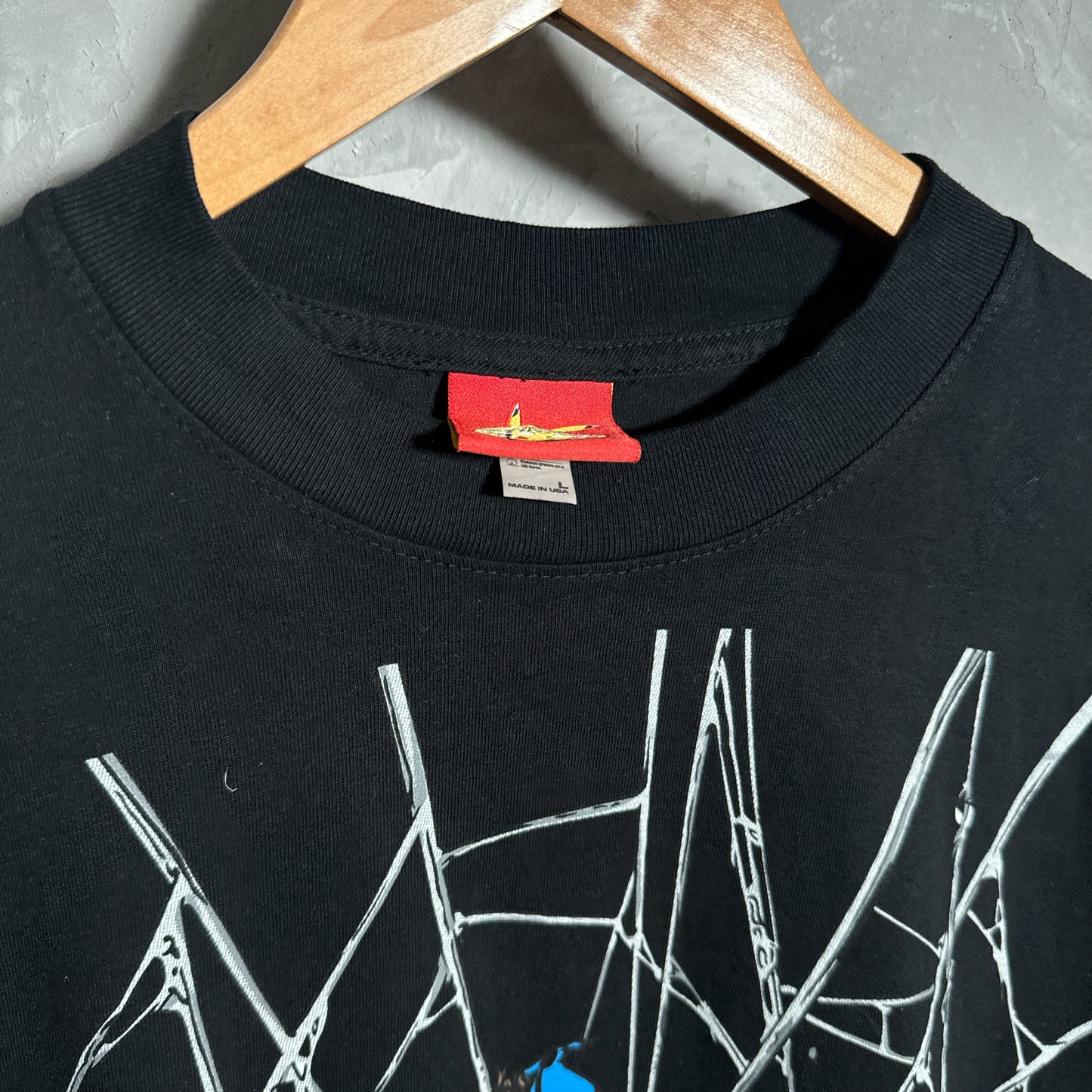 Single sided jumbo shirt large